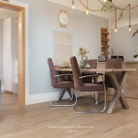 Aquamarin * Stein (Schleswig-Holstein)